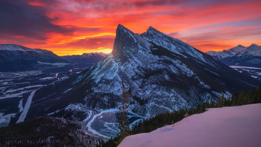 Find Mountain Glory—Not Crowds—On These 5 Canadian Rockies Hikes