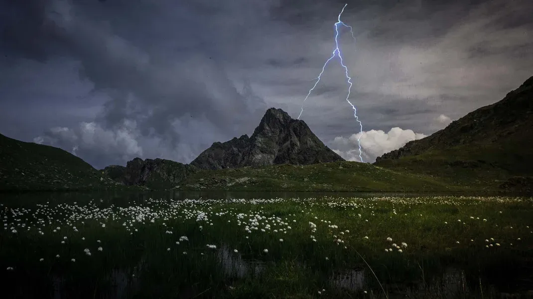 What’s it Like to Survive a Lightning Strike?